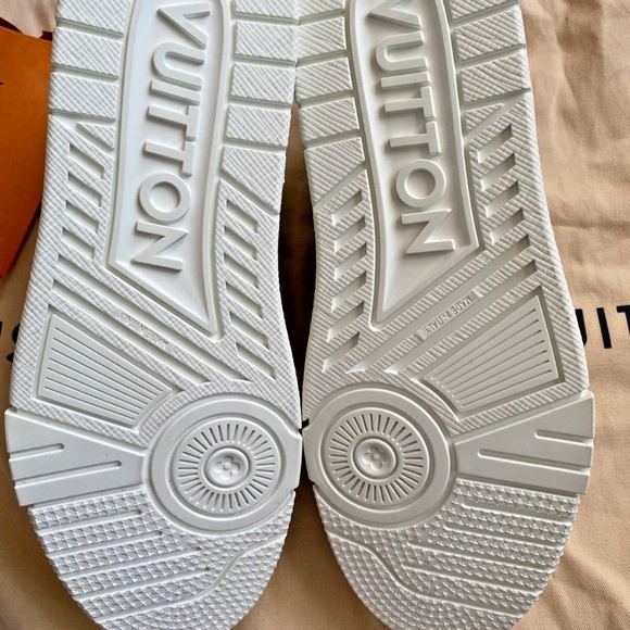 Louis Vuitton x Nigo Duck LV Trainer White 1A9JCC Men Size US 6 NEW - Picture 5 of 6
